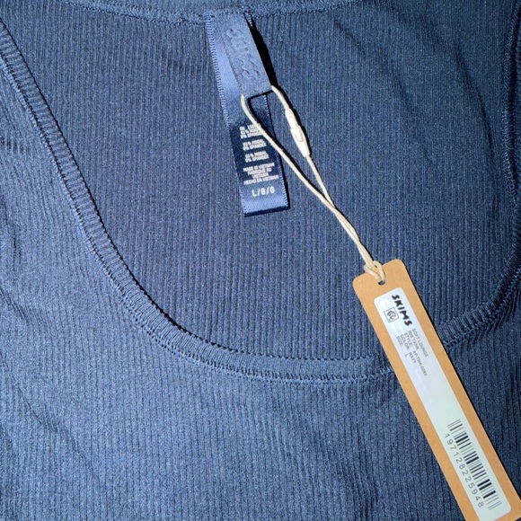 SKIMS Women's Loungewear - Picture 11 of 14